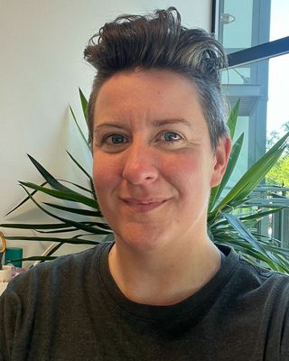 Photo of D Young, Clinical Social Work/Therapist, MSW