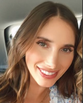 Photo of Melina Delis, Marriage & Family Therapist, LMFT