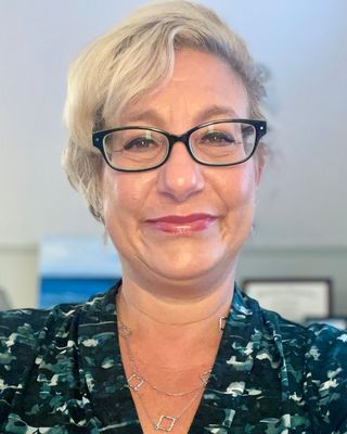 Photo of Jamelah Stone - Thrive and Renew Counseling LLC, Clinical Social Work/Therapist, LCSW