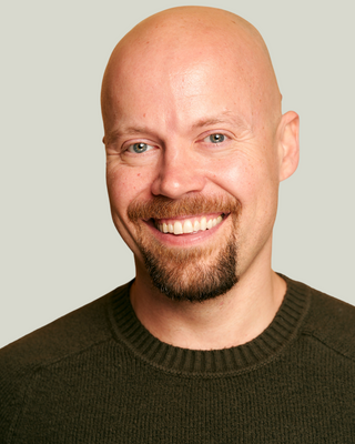 Photo of Eddie Schnecker, Clinical Social Work/Therapist, LMSW