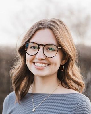 Photo of Anna Russell, Pre-Licensed Professional