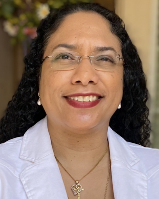 Photo of Dr. Evelyn Jagpat-O'Halloran, Psychologist, PsyD, CCTP, CDMHRS, PSYPACT