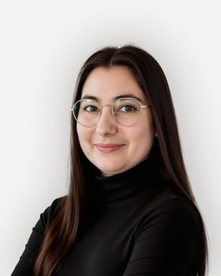 Photo of Melia Grossi, Pre-Licensed Professional, MSW, Intern
