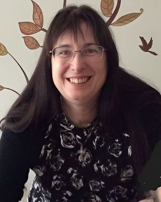 Photo of Helen C Hebb, Registered Psychotherapist (Qualifying), MACP, BEd, OCT