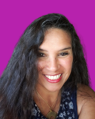 Photo of Laura Giles, Clinical Social Work/Therapist, LCSW