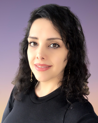 Photo of Maryam Ghalamkar, Pre-Licensed Professional