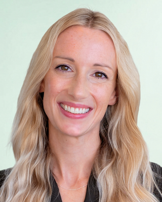 Photo of Jennifer McKean, Counsellor, MSc, MBACP Accred