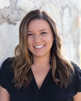 Photo of Emily Henschel, Clinical Social Work/Therapist, LSW