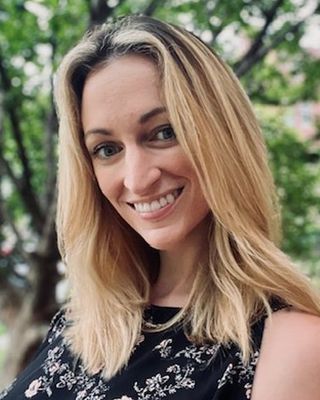 Photo of Emily Maue, Pre-Licensed Professional in 60657, IL