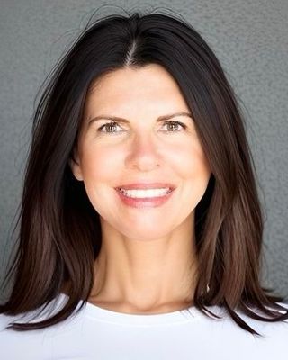 Photo of Lynn Knight, Licensed Clinical Mental Health Counselor, MA, LCMHC, RPT