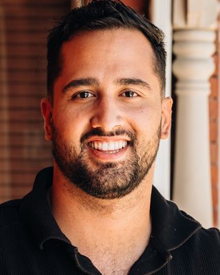 Photo of Keoni Damon Larsen, Pre-Licensed Professional