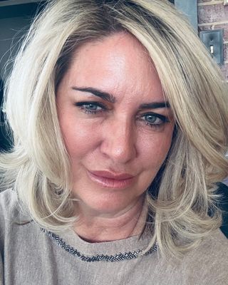 Photo of Cathy Hoog, LMHC, LMFT