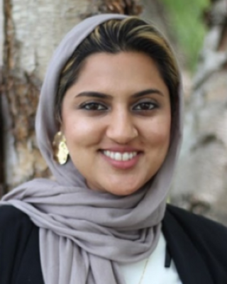 Photo of Saman Quraeshi, Master Social Worker, LLMSW