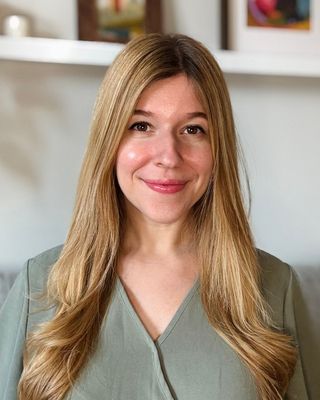 Photo of Amélie Desbiens, Registered Psychotherapist, MA