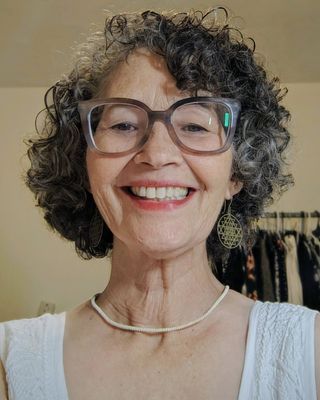 Foto de Dra. Myrna Elias Narvaez, Consejera Profesional