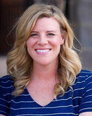 Photo of Erin Raynor, Marriage & Family Therapist in Greensboro, NC