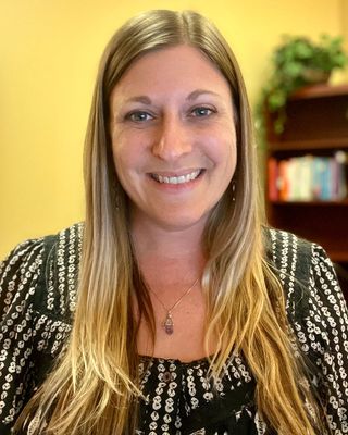 Photo of Annie Rifkin, Provisional Mental Health Practitioner, PLMHP, PLCSW