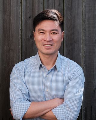 Photo of Derrick Lam, Marriage & Family Therapist, MS, MFT