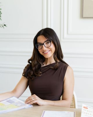 Photo of Melora Andrews, Registered Psychotherapist (Qualifying)