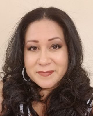 Photo of Maria Elena Lopez, Clinical Social Work/Therapist, MSSW, LCSW, CCM