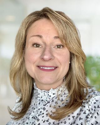 Photo of Dr. Lesley Miller, Psychologist, PhD