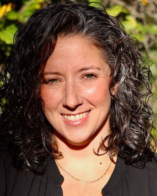 Photo of Anna Little, Clinical Social Work/Therapist, LICSW