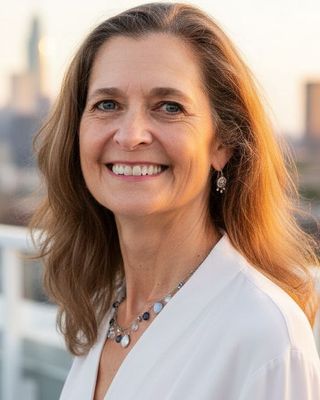 Photo of Shannon Mong, Psychologist, PsyD