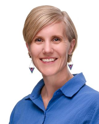 Photo of Jess Dell Andrews, Counsellor, BScN, MPS, CCC