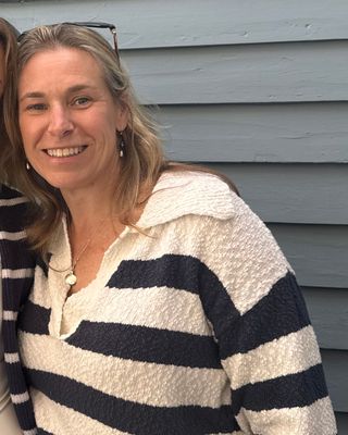 Photo of Jennifer Leach, Clinical Social Work/Therapist, LICSW