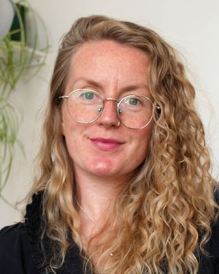 Photo of Julia Brown, Psychotherapist, MSc, HCPC-Art Therap.