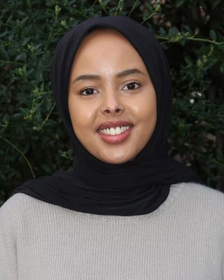 Photo of Saynab Hassan, Psychotherapist, UKCP Trainee