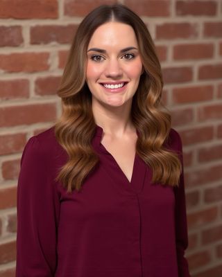 Photo of Laura Garza, Clinical Social Work/Therapist, EdD, LICSW