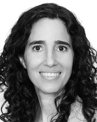 Photo of Veronica Laura Buk, Psychologist, MPsych, Australian Association of Psychologists - Member