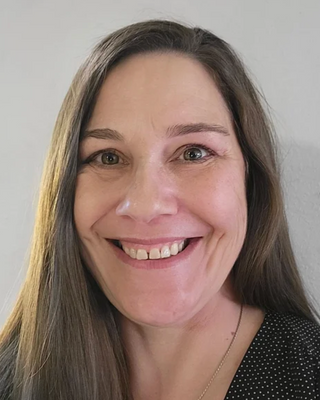 Photo of Erin Bozarth, Pre-Licensed Professional, LICSWA