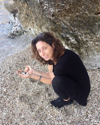 Photo of Diane Wald, Art Therapist, LCAT, ATR-BC