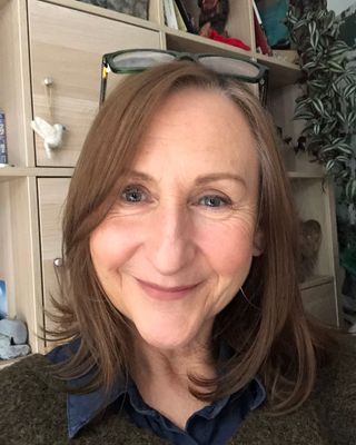 Photo of Shelley England, Psychotherapist, UKCP Trainee