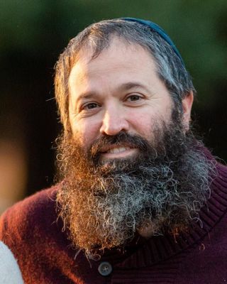 Photo of Ezzy Schusterman, Associate Clinical Social Worker, ASW, LMSW