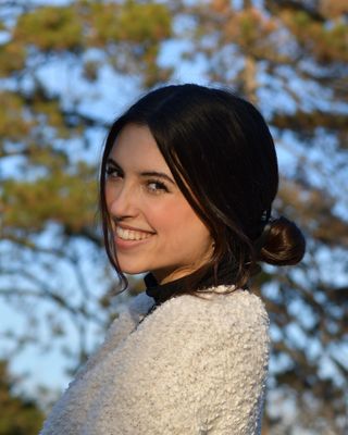 Photo of Mia Filipe, Pre-Licensed Professional