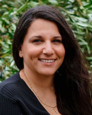 Photo of Shana Valente, MCouns, NZAC - Provisional, Counsellor