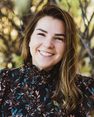 Photo of Regina Dumansky, Marriage & Family Therapist, MA, LMFT