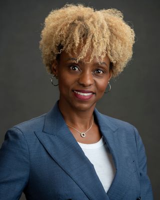 Photo of Osa Courage Ossei, Psychiatric Nurse Practitioner, APRN, FNP, PMHNP