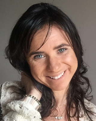 Photo of Cara Mueller, Psychologist, MA, PsyBA General