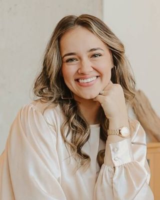 Photo of Isabel Bogaert, Pre-Licensed Professional, MA, LPC, MHSP, Temp