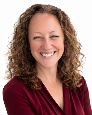 Photo of Sarah Oswald, Pre-Licensed Professional
