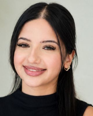 Photo of Bhavna Bagga, Registered Psychotherapist (Qualifying), MACP, Hon BA, CVRP