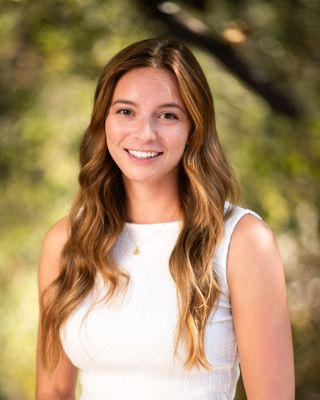 Photo of Tabitha Pangalangan, Marriage & Family Therapist Associate, MSE, AMFT, LPC