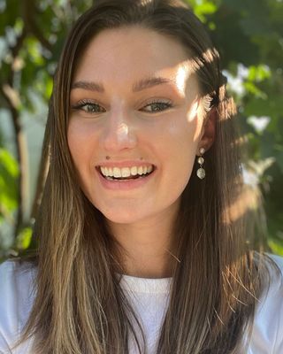 Photo of Madeline Kraut - Blue Jay Therapy LLC, Clinical Social Work/Therapist, LMSW