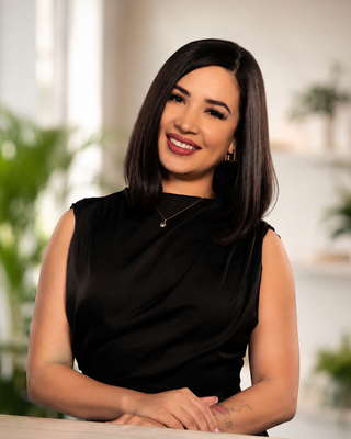 Photo of Alejandra Rocha Girelli, Marriage & Family Therapist, LMFT