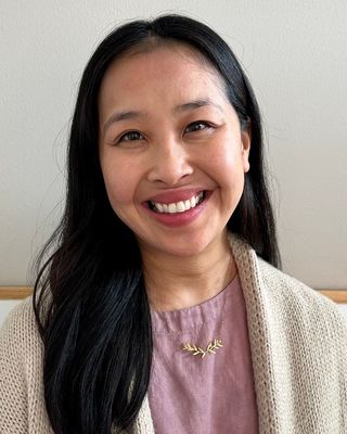 Photo of Vanessa Lin McGraw, Marriage & Family Therapist Associate in Oakland, CA