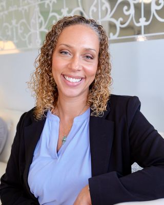 Photo of Calena De Souza, Psychiatric Nurse Practitioner, PMHNP, APRN
